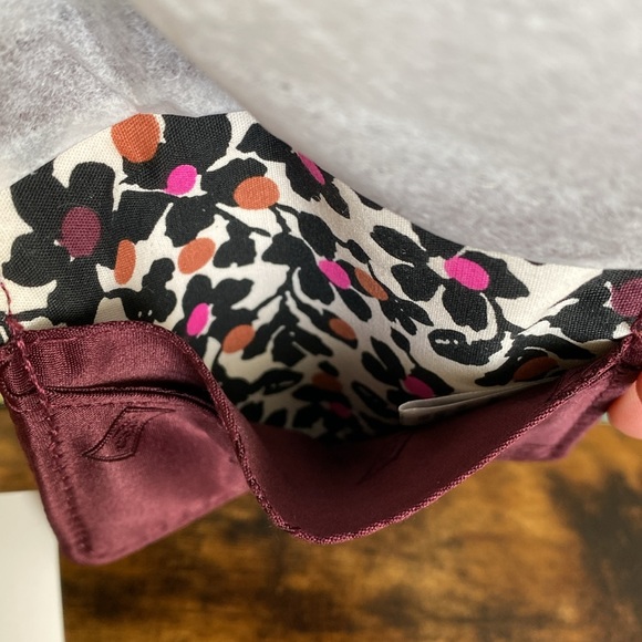 Vera Bradley ID holder and Cord Keeper Bundle - Picture 5 of 13